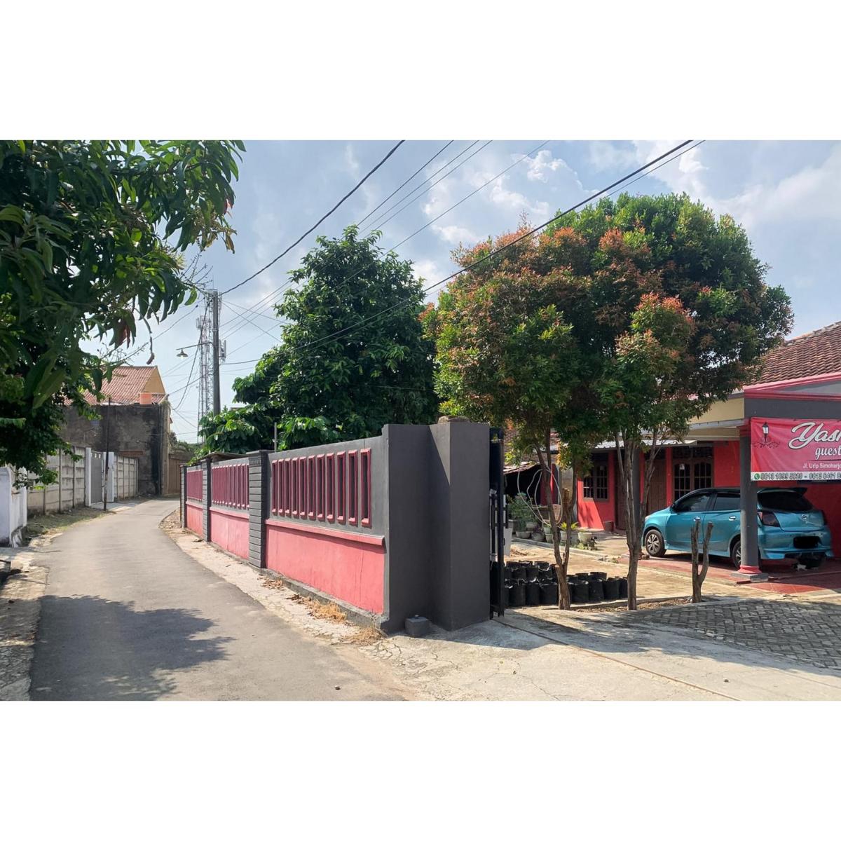 RedDoorz Syariah near Jalan Urip Sumoharjo - Housity