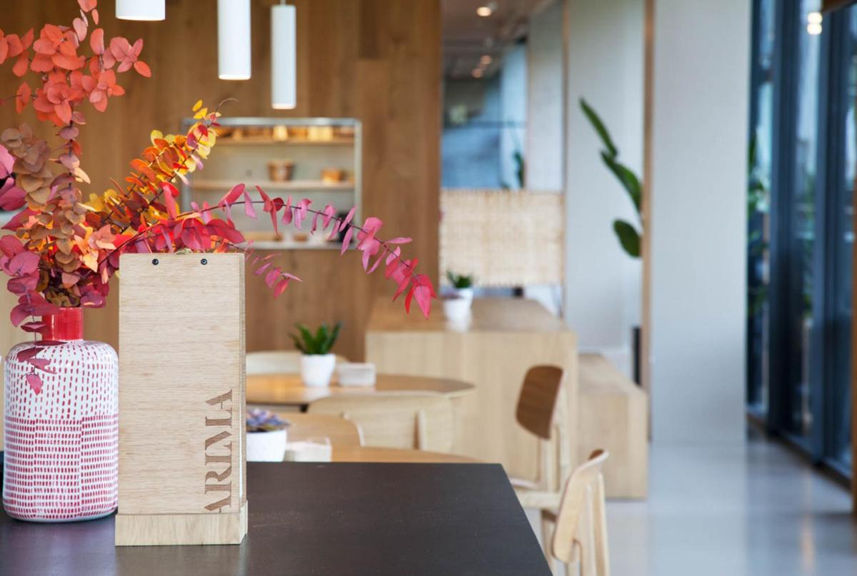 Un restaurante o sitio para comer en Hotel Arima & Spa - Small Luxury Hotels