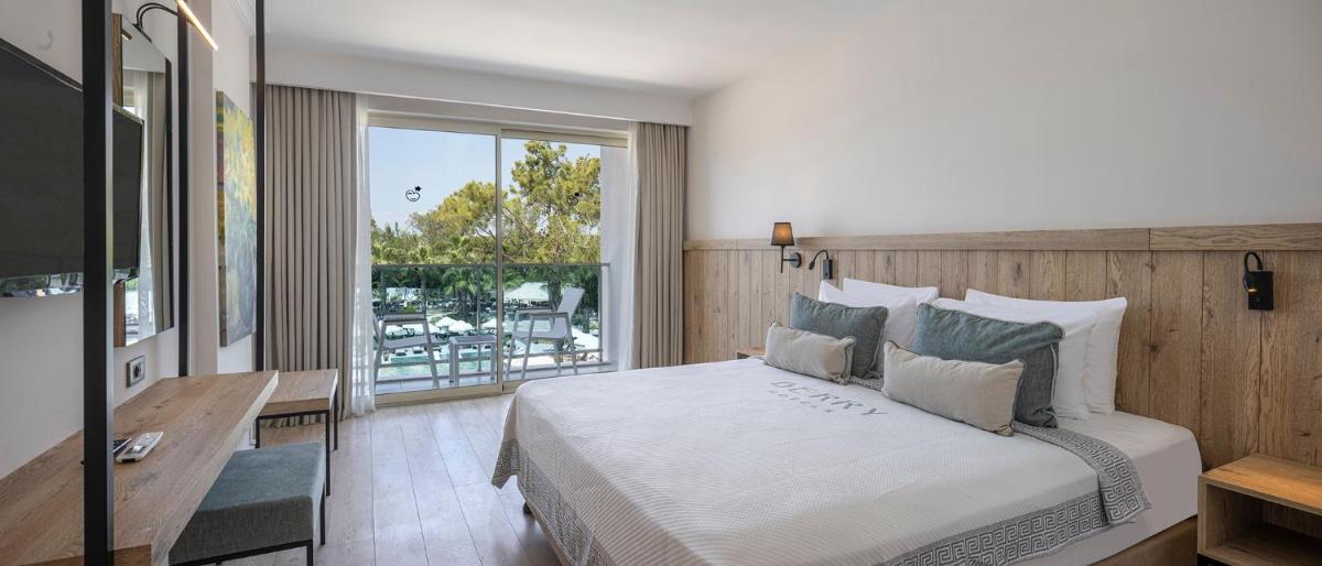 Berry Blue Hotels - Housity
