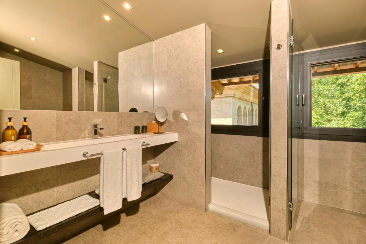 Un baño de Hotel Can Alomar