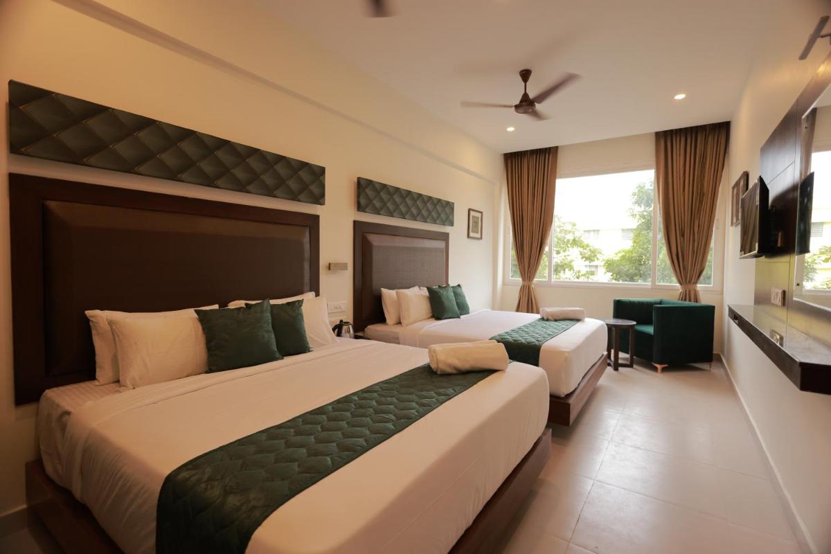 Hotel Aavudai Grand - Housity