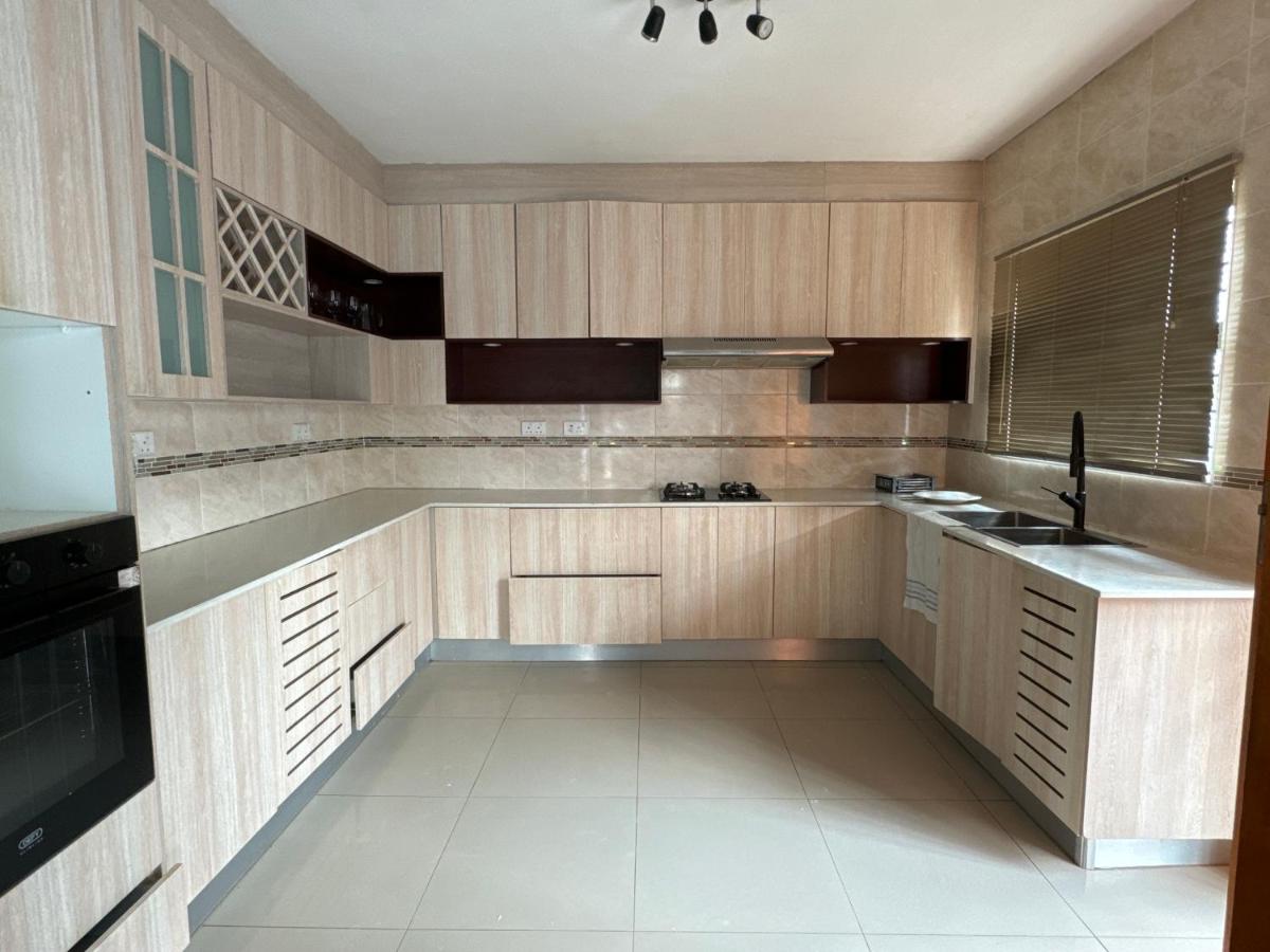 Simbe Apartments - Hizvo