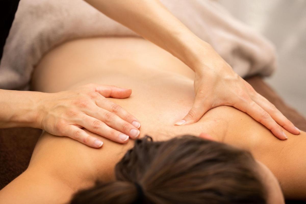 Spa ou équipements de bien-être de l'établissement Logis Hôtel Domaine du Moulin Cavier - Restaurants & Spa
