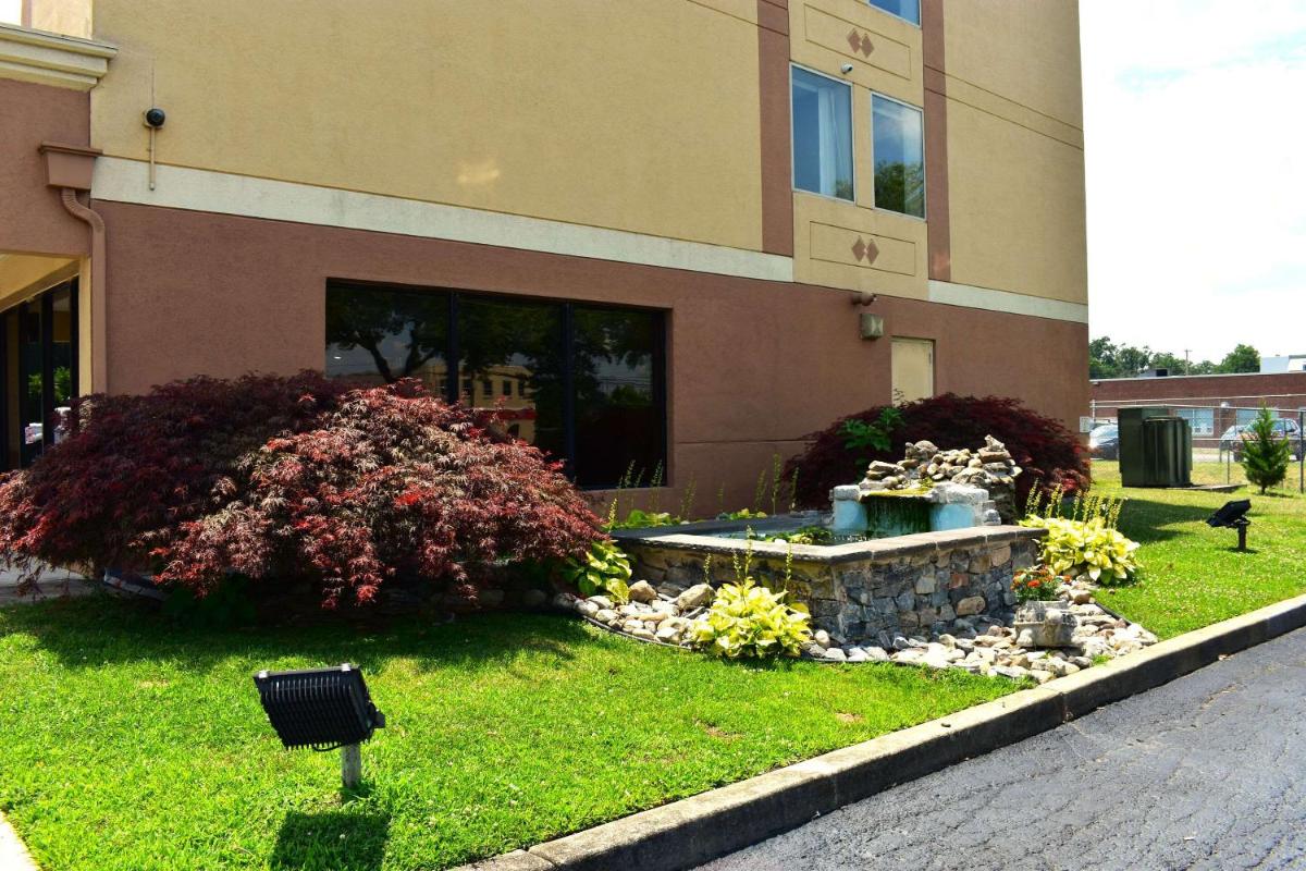 Quality Inn Vineland - Housity