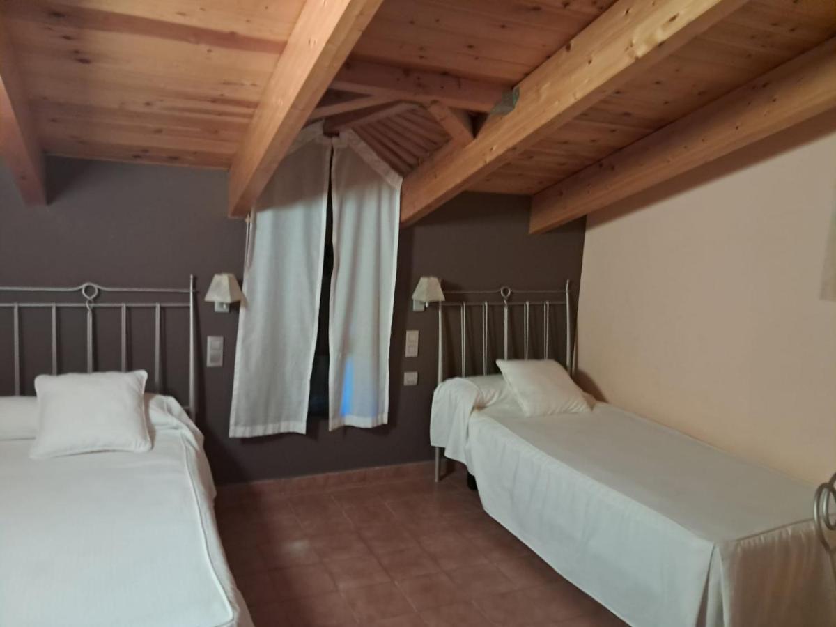Hotel Villa de Estercuel - Housity