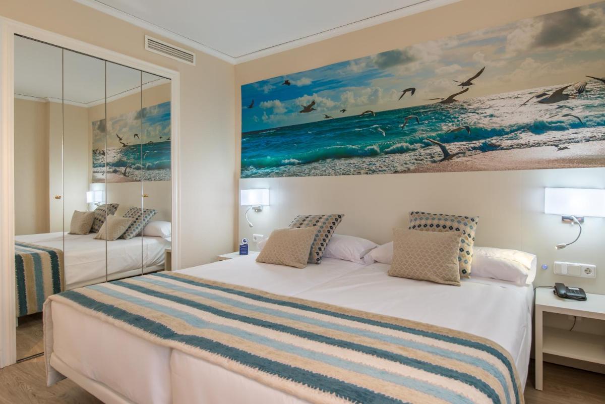 Cama o camas de una habitación en Oliva Nova Beach & Golf Hotel