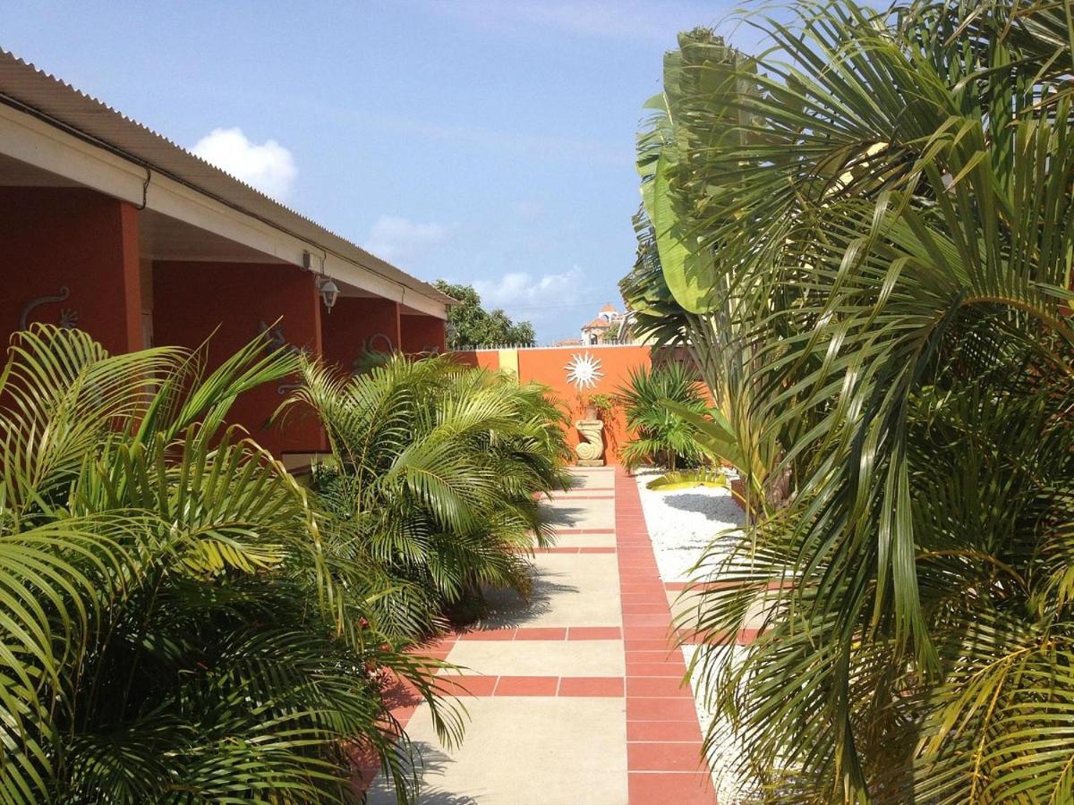 Cariñas Studio Apartments - Housity