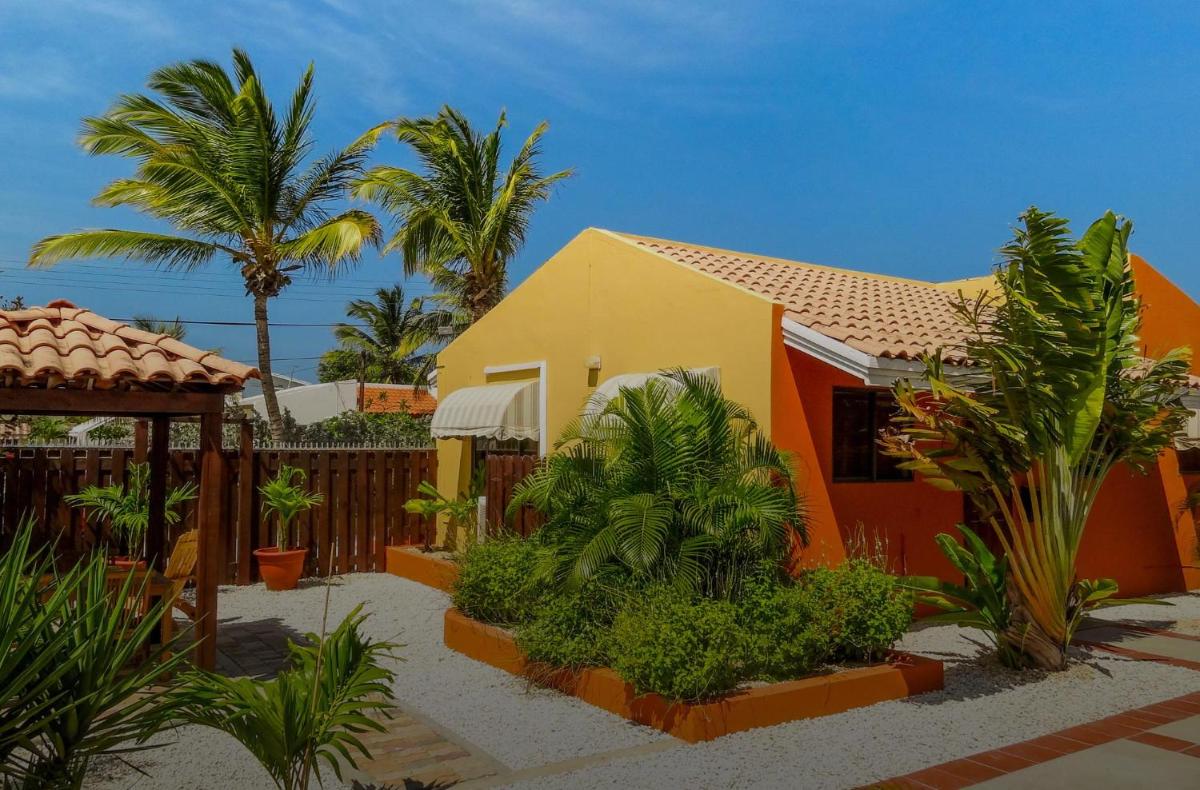 Cariñas Studio Apartments - Housity
