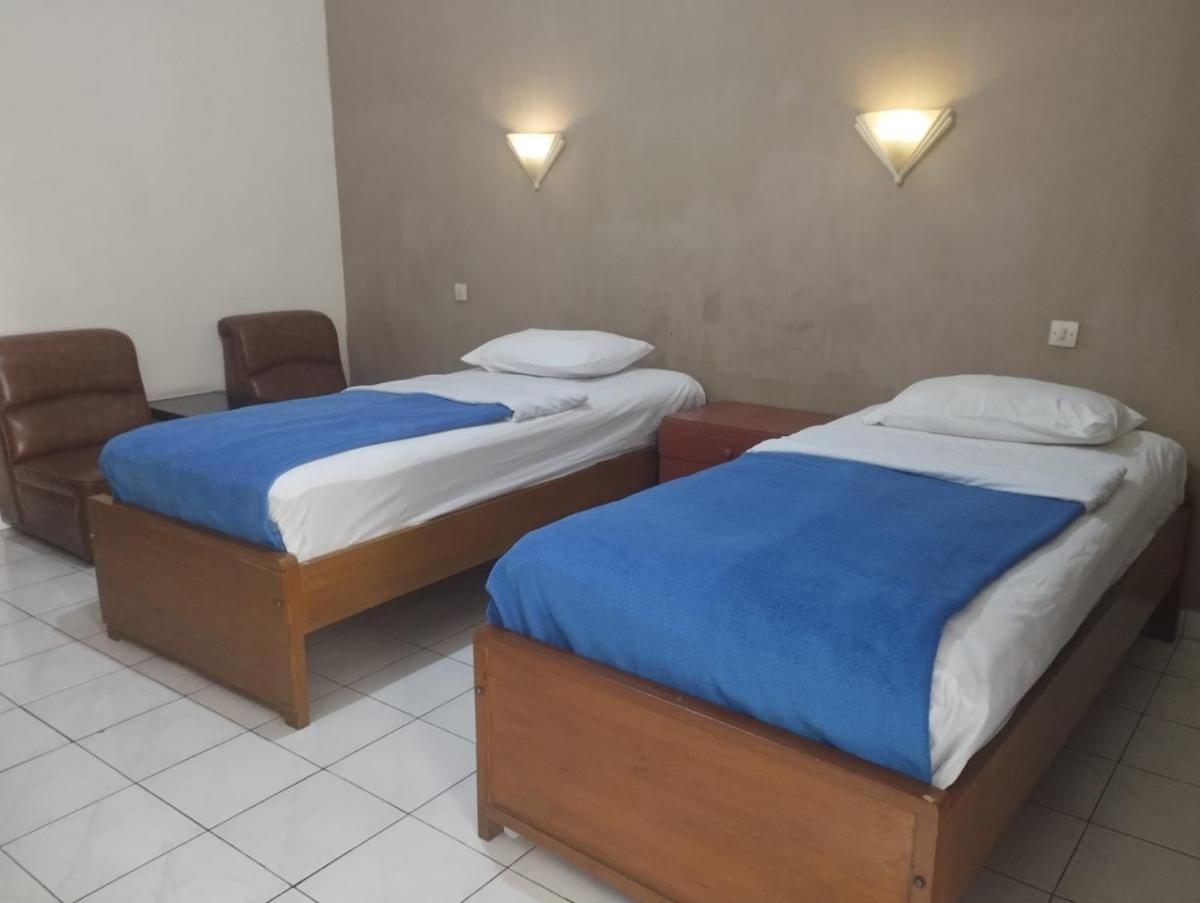 Parama Hotel - Housity