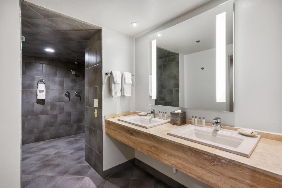 Hotel Zoso - Housity