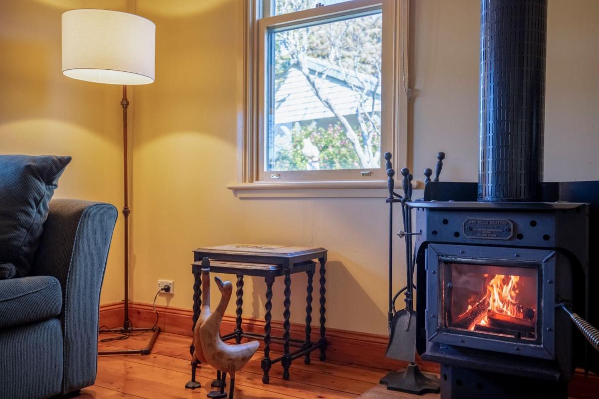 Quince Cottage - Housity
