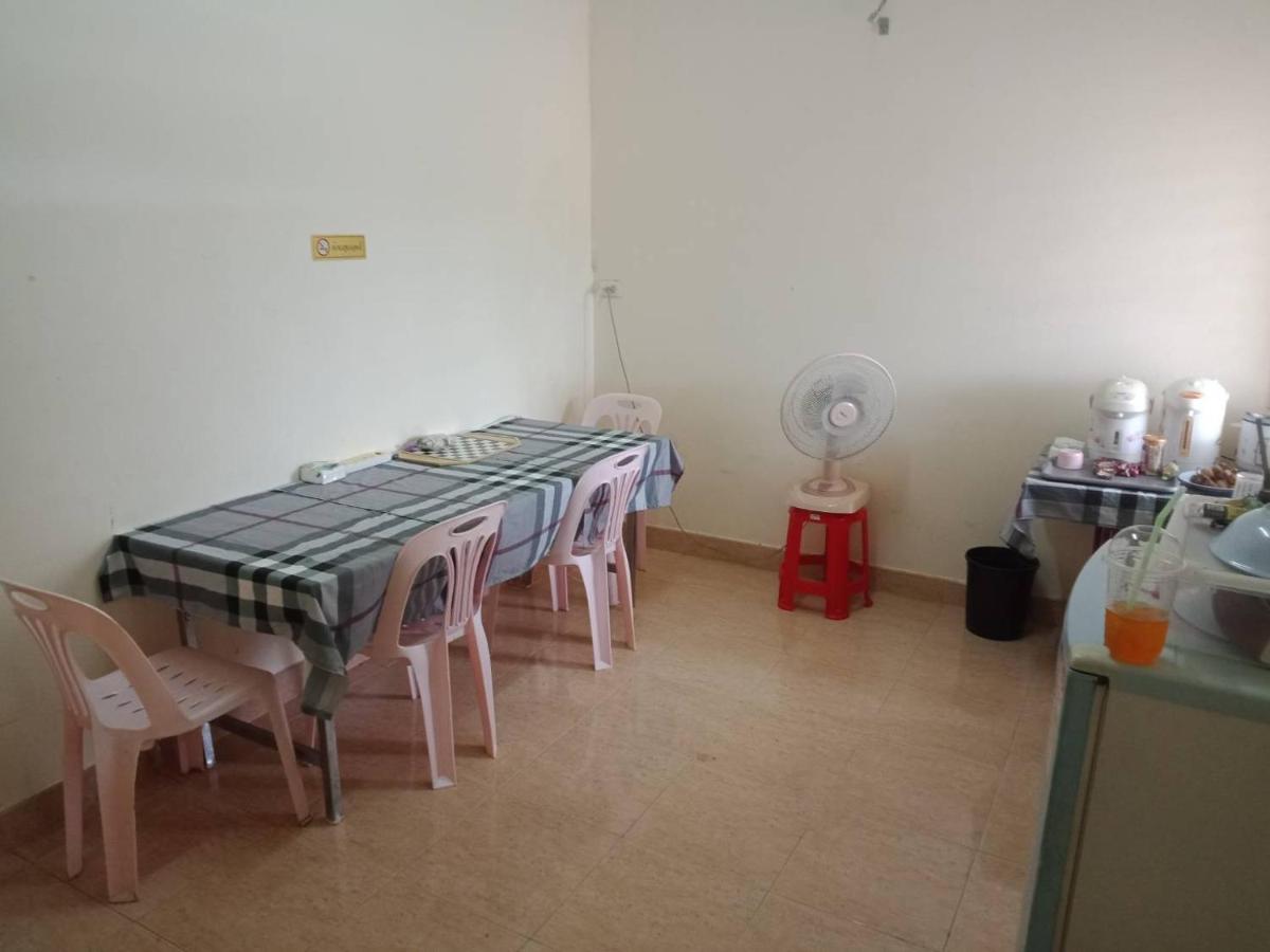 มังกรเลโฮสเทล Mangkonlay Hostel - Housity