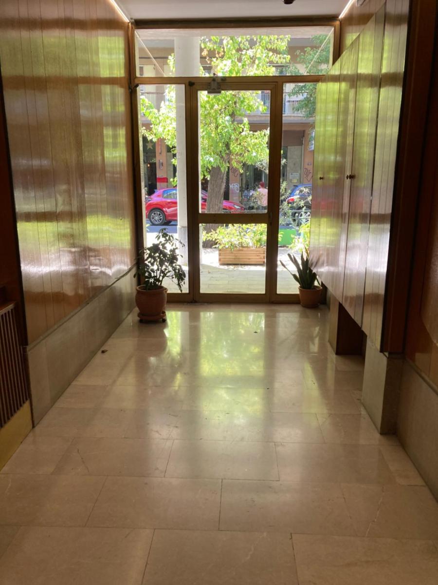 Ilisia Apartment next to Metro Megaro Mousikis - Housity