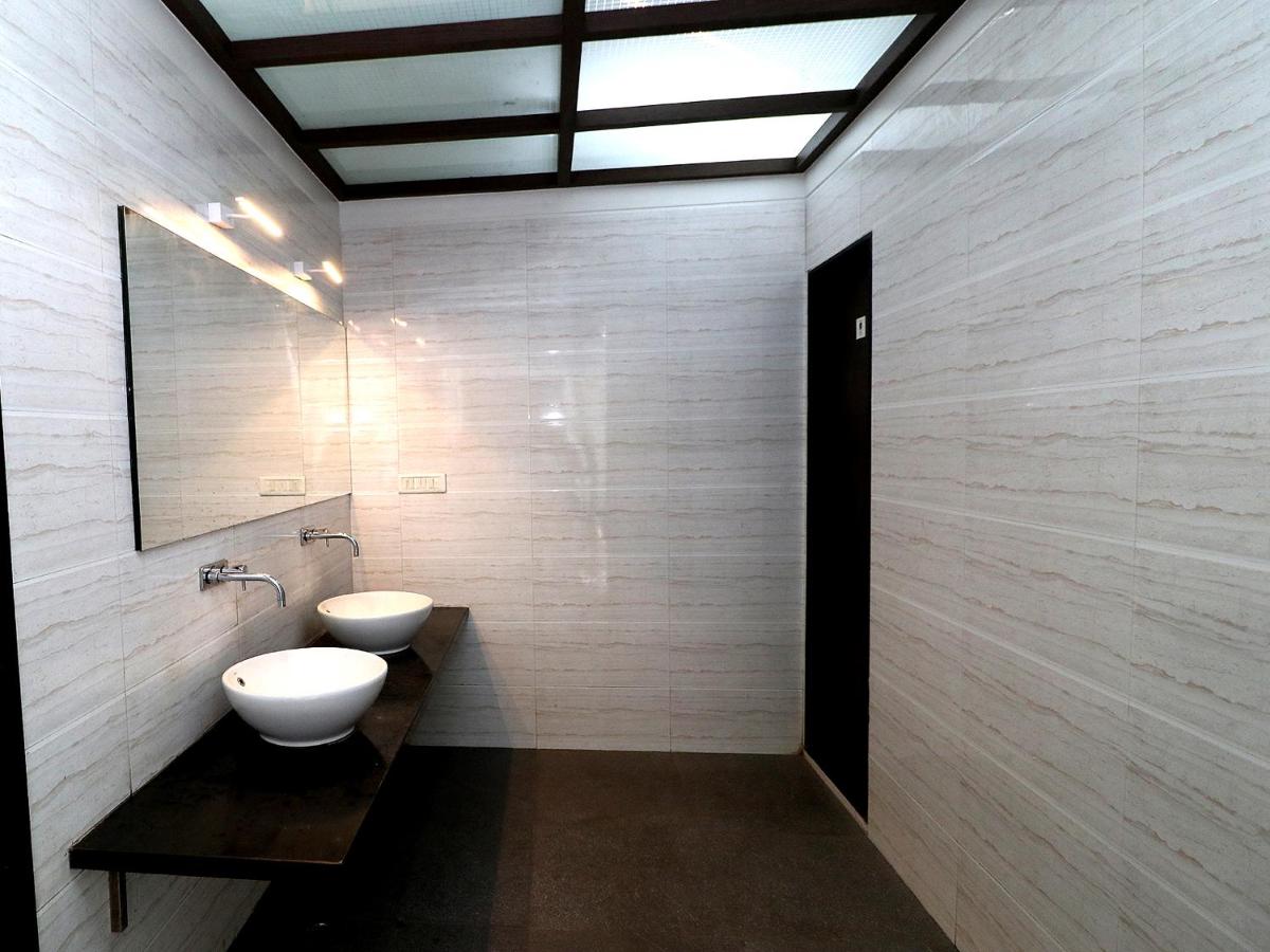 Hotel Girnar - Housity