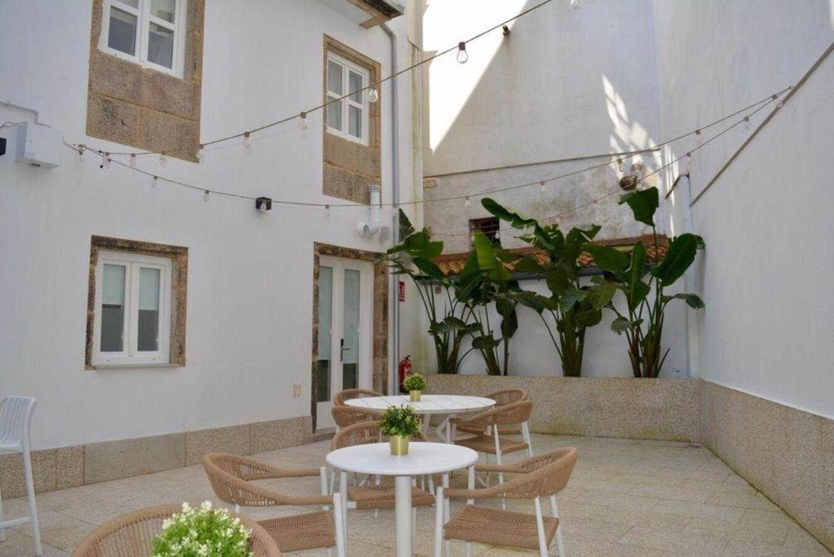 Corona de Galicia Rooms - Housity
