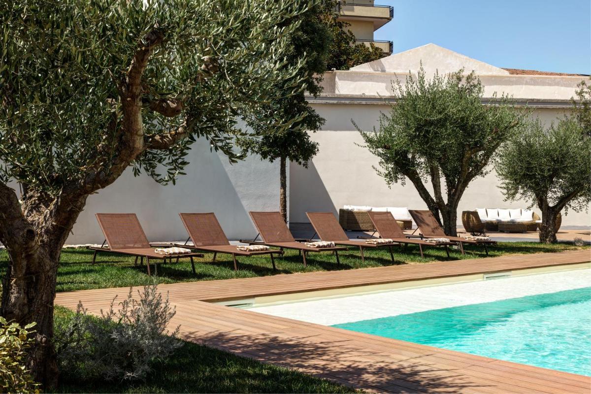 Antum Hotel - Housity
