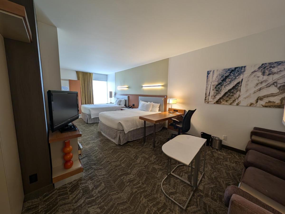 SpringHill Suites by Marriott Chicago Waukegan/Gurnee - Housity
