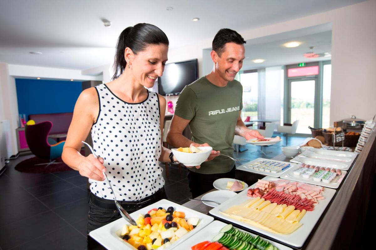 Hotel Smartino - Housity