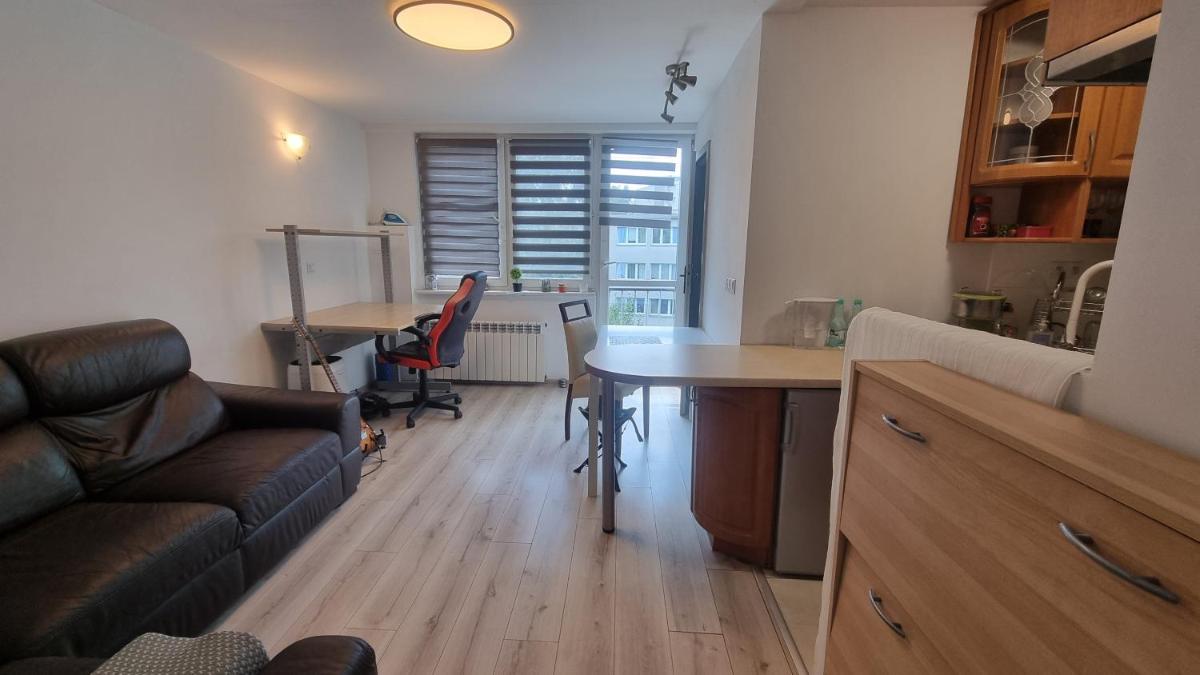 Cozy studio Solec Warsaw - Housity