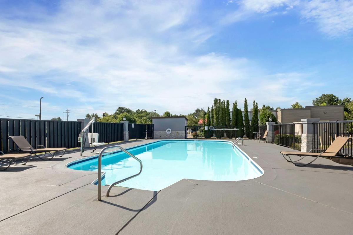Best Western Dickson - Housity