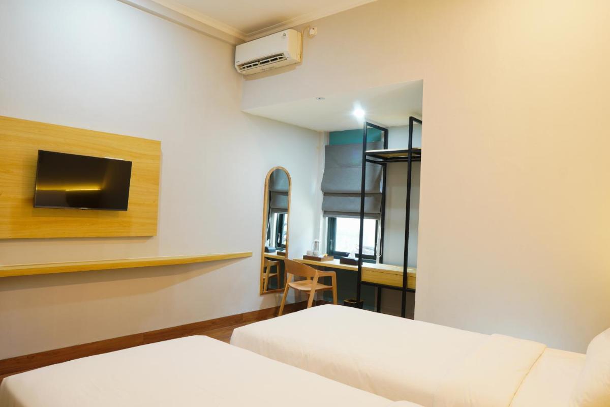 Ardiana Suite Hotel By Sajiwa - Housity