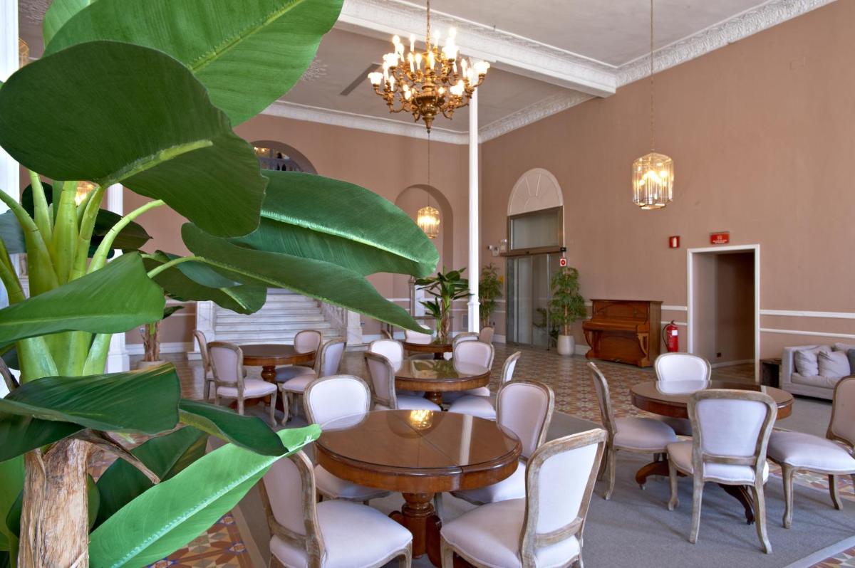 Zona de estar de Hotel Termas Balneario Termas Pallares