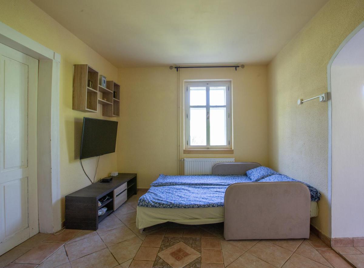 Homestay Vito by Lake - Housity