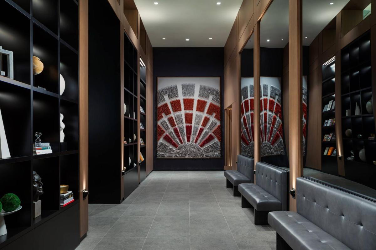 AC Hotel by Marriott Washington DC Downtown - Housity