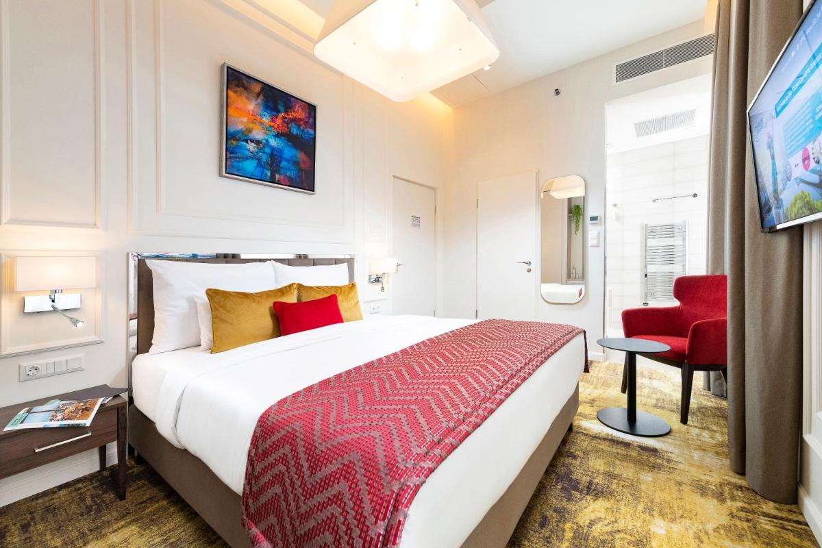 Suitetrails - Three Corners Avenue Hotel