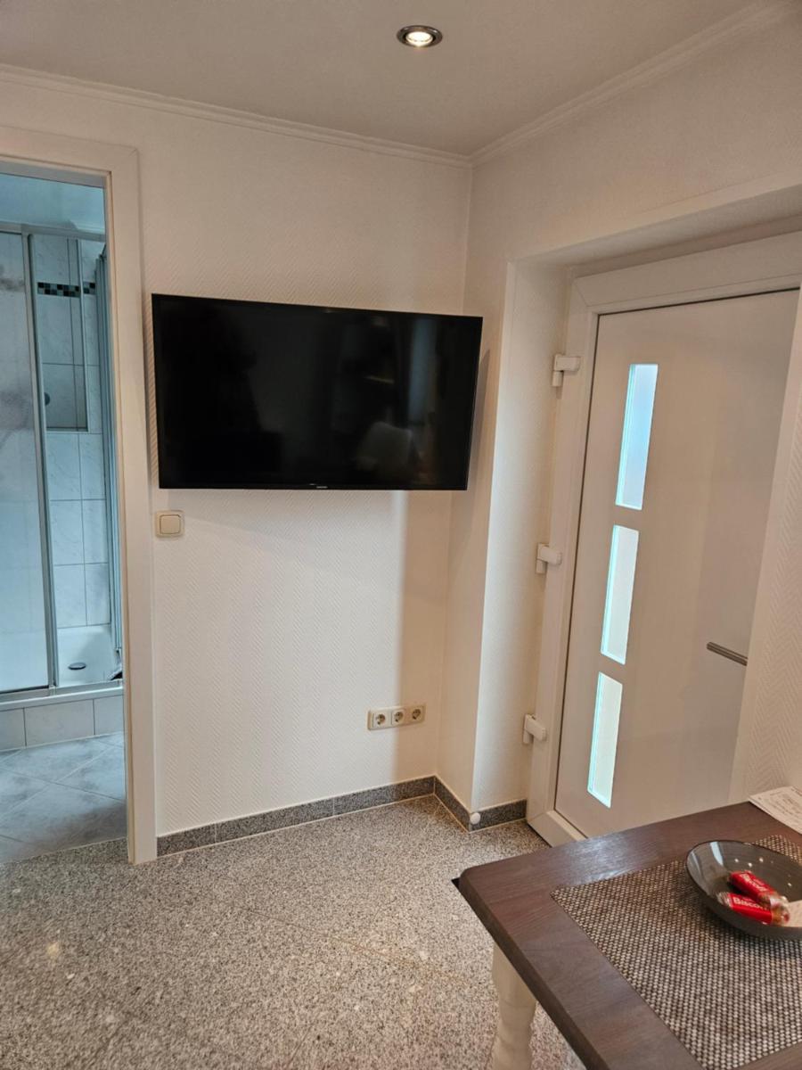Standardzimmer nahe Messe und Airport - Housity