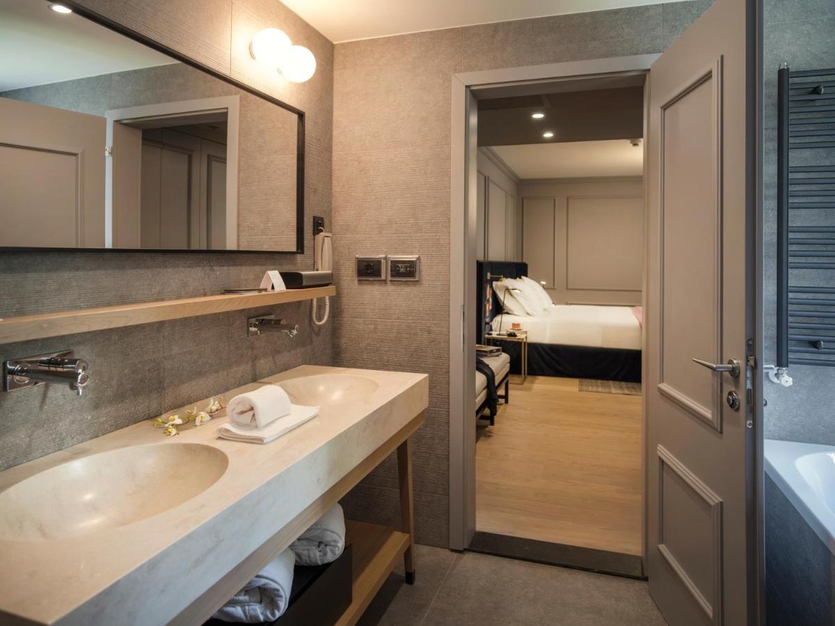 Hotel Excelsior - Housity