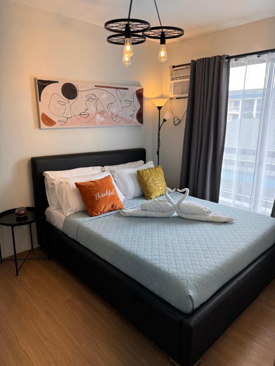 CozyVilla at Pine Suites Tagaytay 2BR or Studio with FREE PARKING - Housity