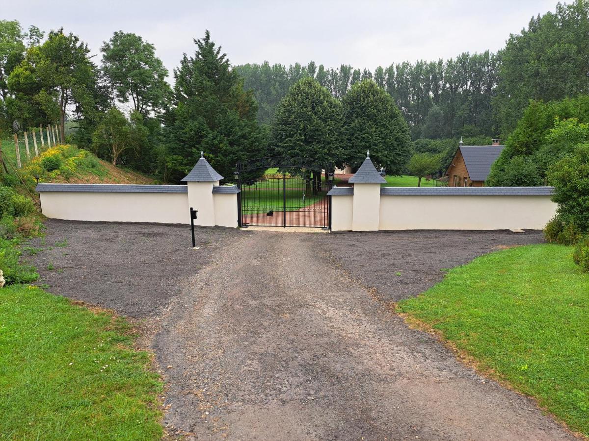 Adorable maison d’hôtes bordée d’étangs au calme. - Housity