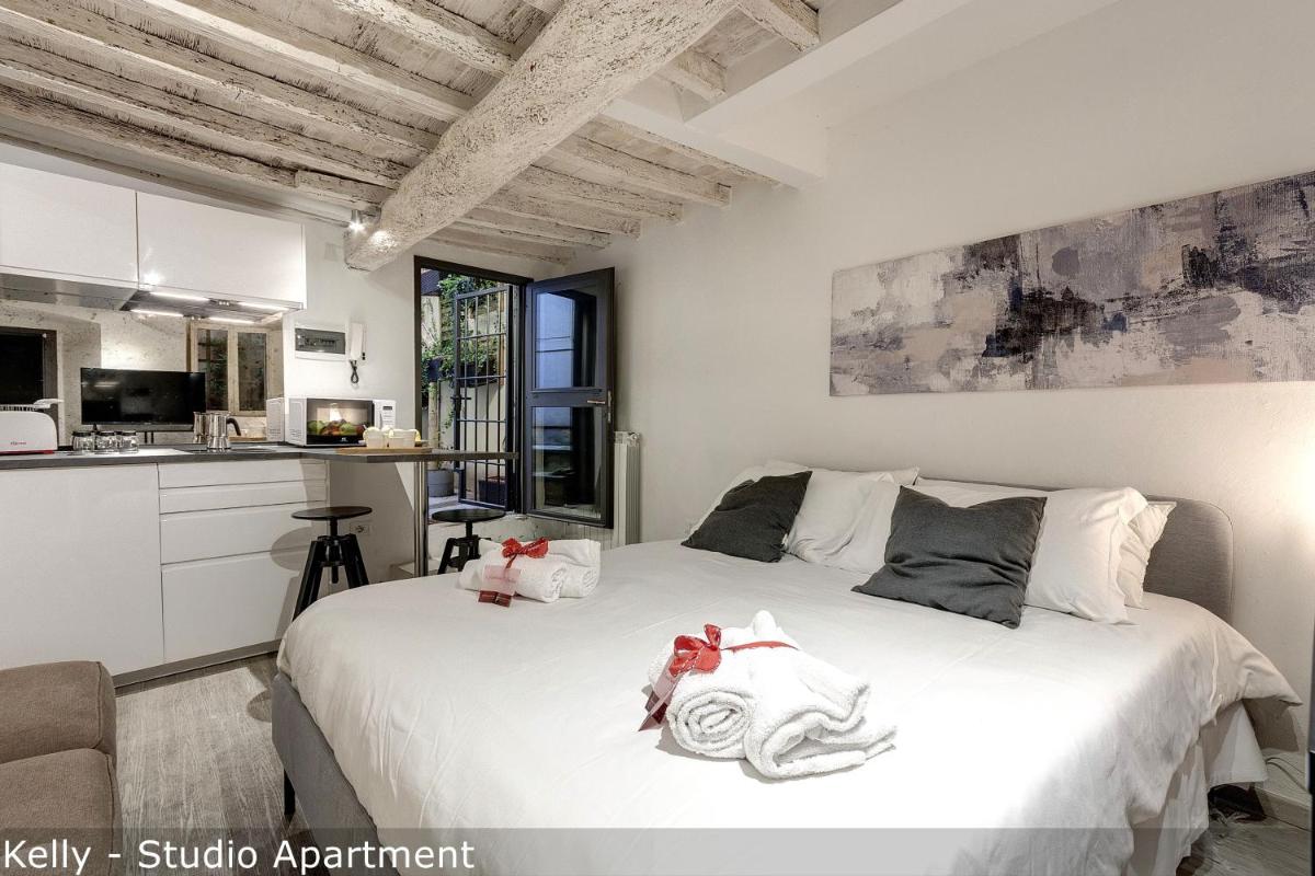 Charlie's Apartments by Mamo Florence - Housity