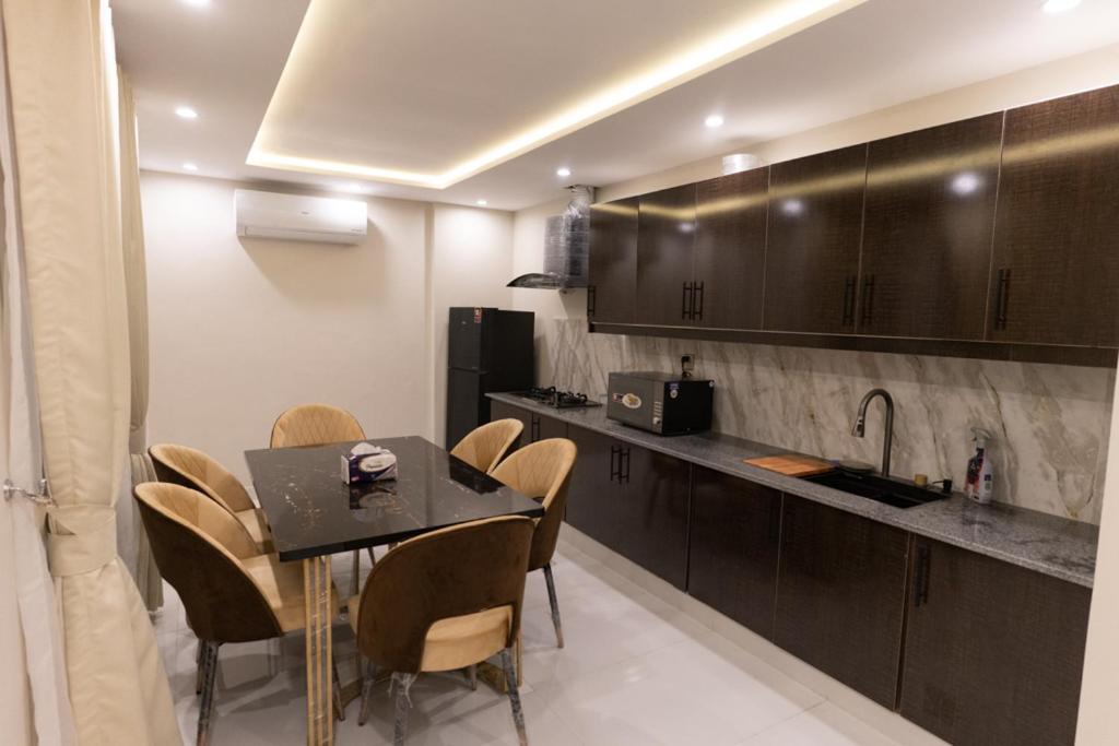 Suitetrails - Two bed room Penthouse