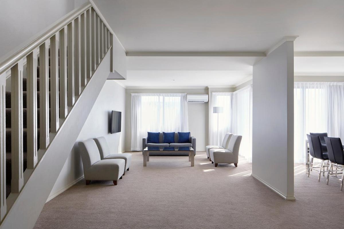 Pinnacle Apartments - Housity