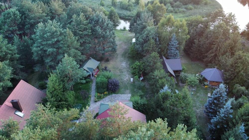 Gietki - dom wypoczynkowy z linią brzegową - Housity