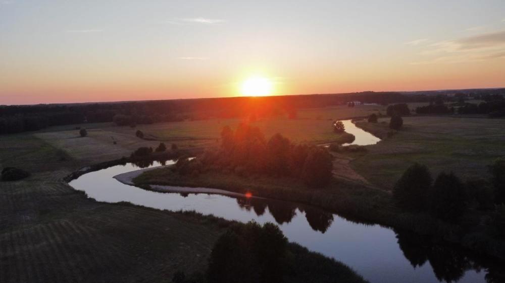 Gietki - dom wypoczynkowy z linią brzegową - Housity