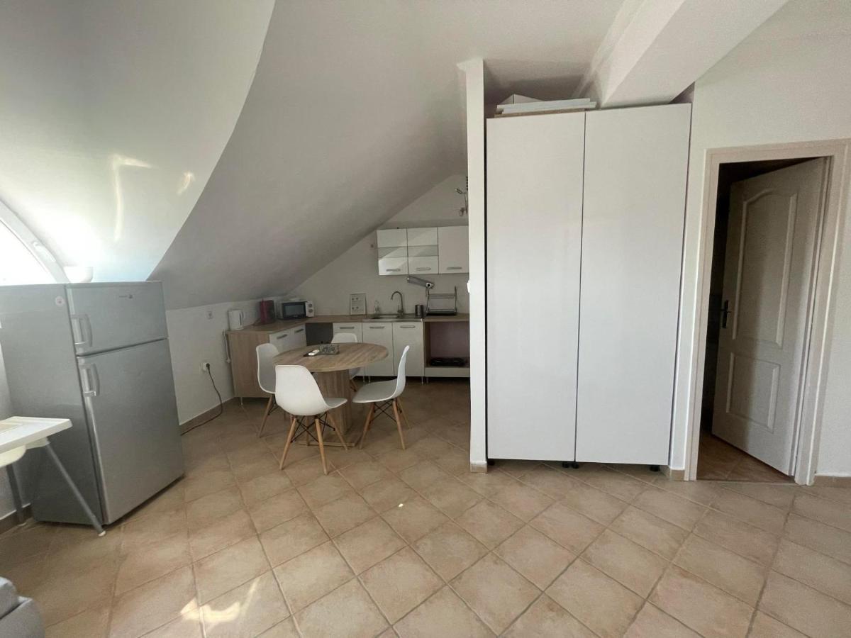 Sunny House Apartman Szeged - Housity