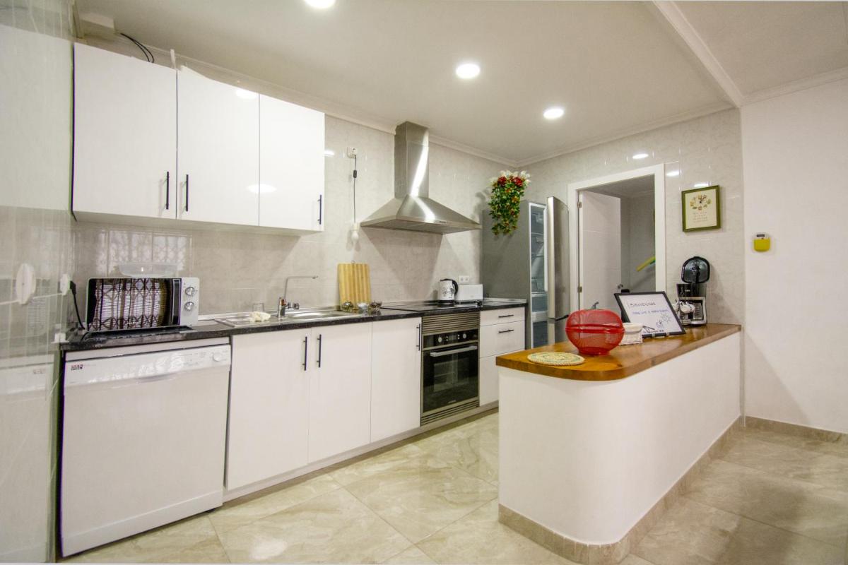 CASA SOLEADA Piscina CLIMATIZADA y PRIVADA - Housity