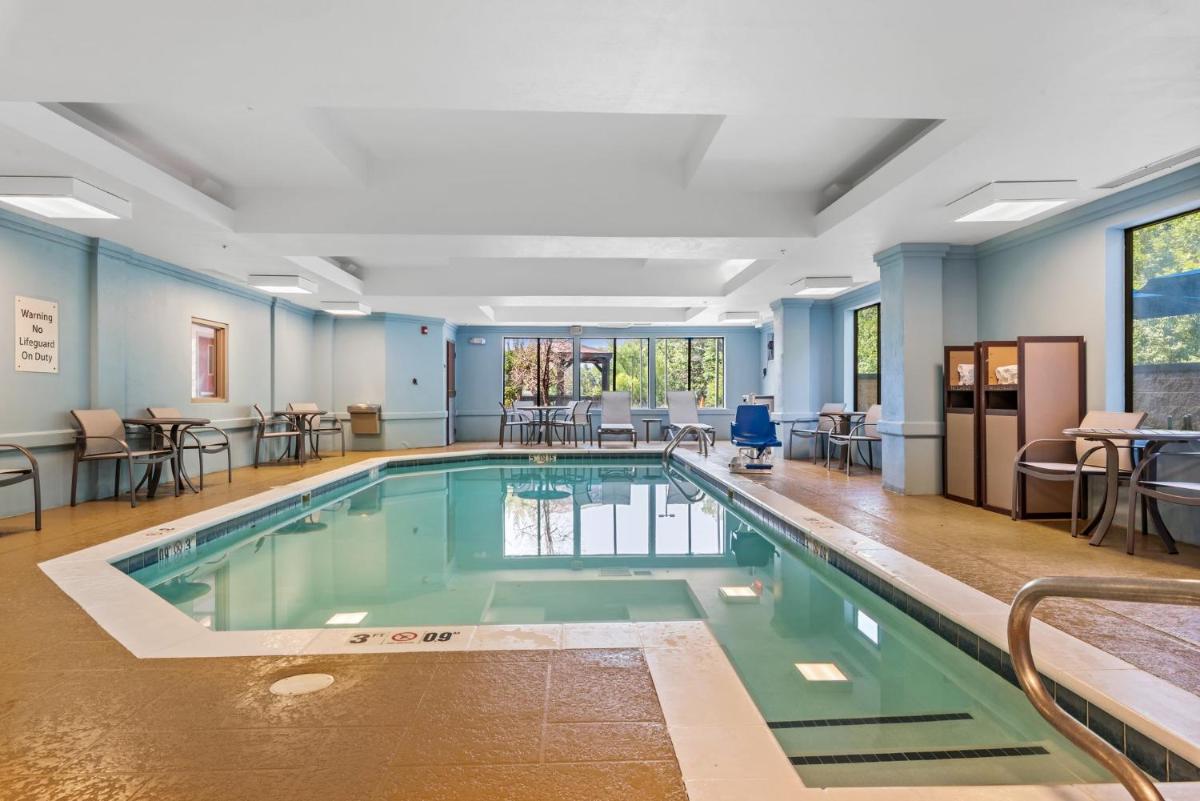 Holiday Inn Express & Suites Maumelle by IHG - Housity