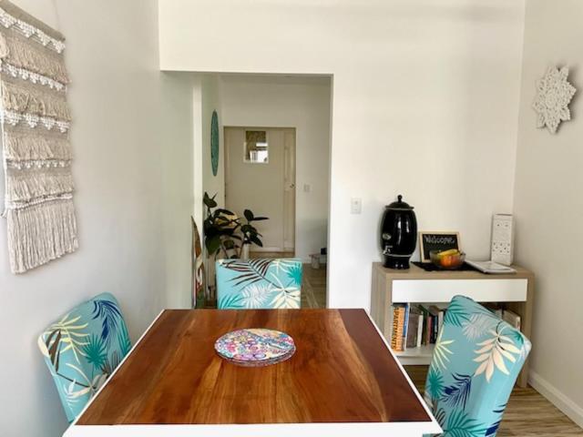 Cosy and Quaint Beach Pad Iluka - Housity