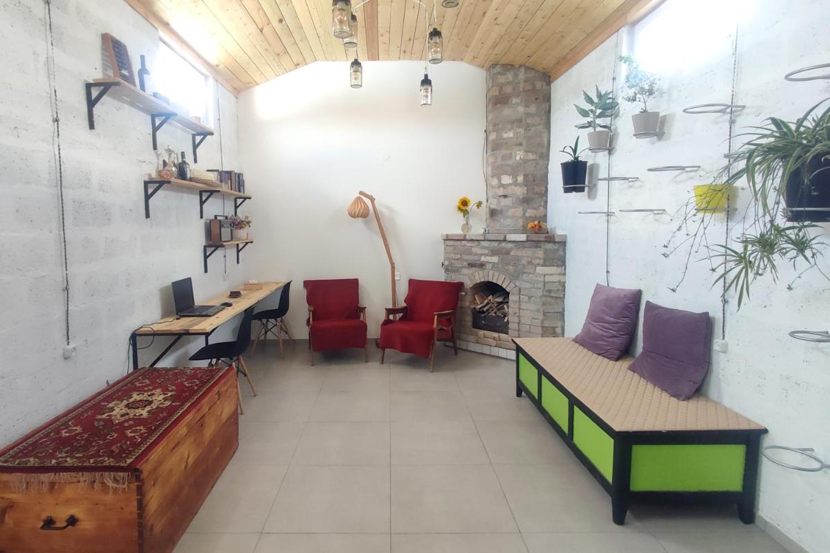 Kotun Gyumri - Housity
