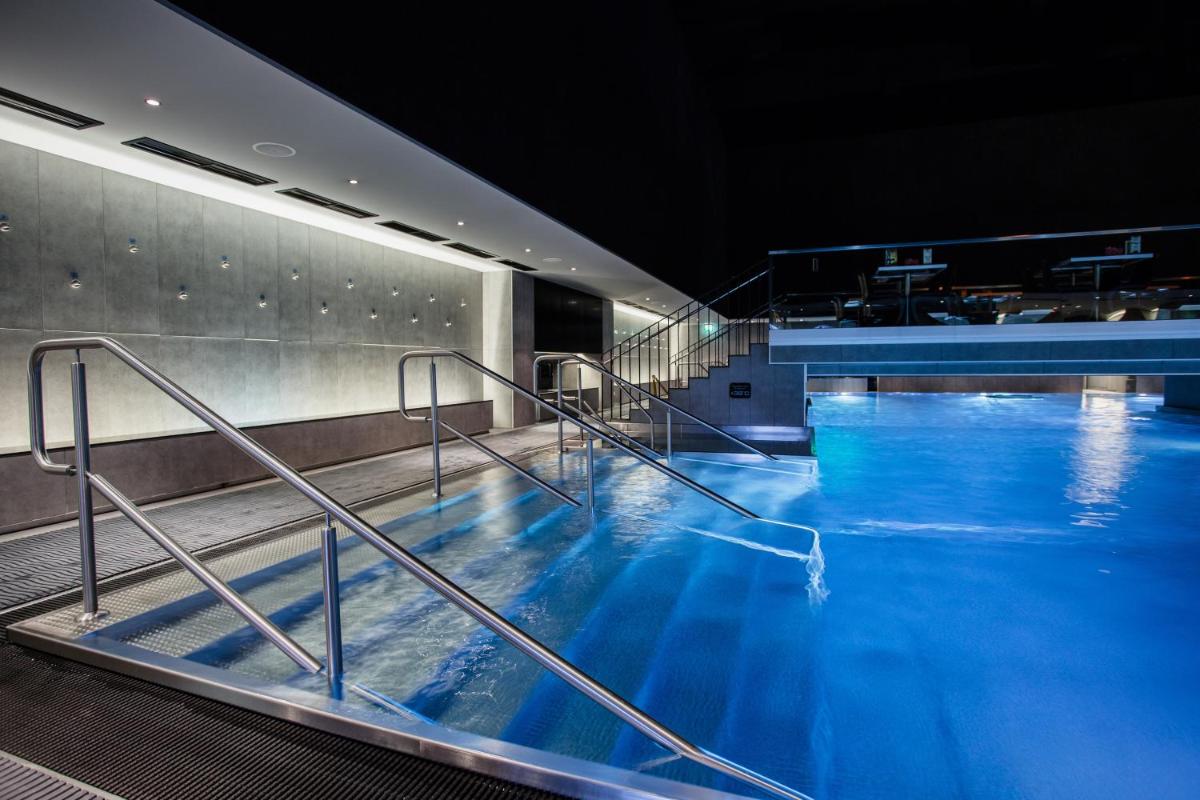 Voda Aquaclub & Hotel - Housity