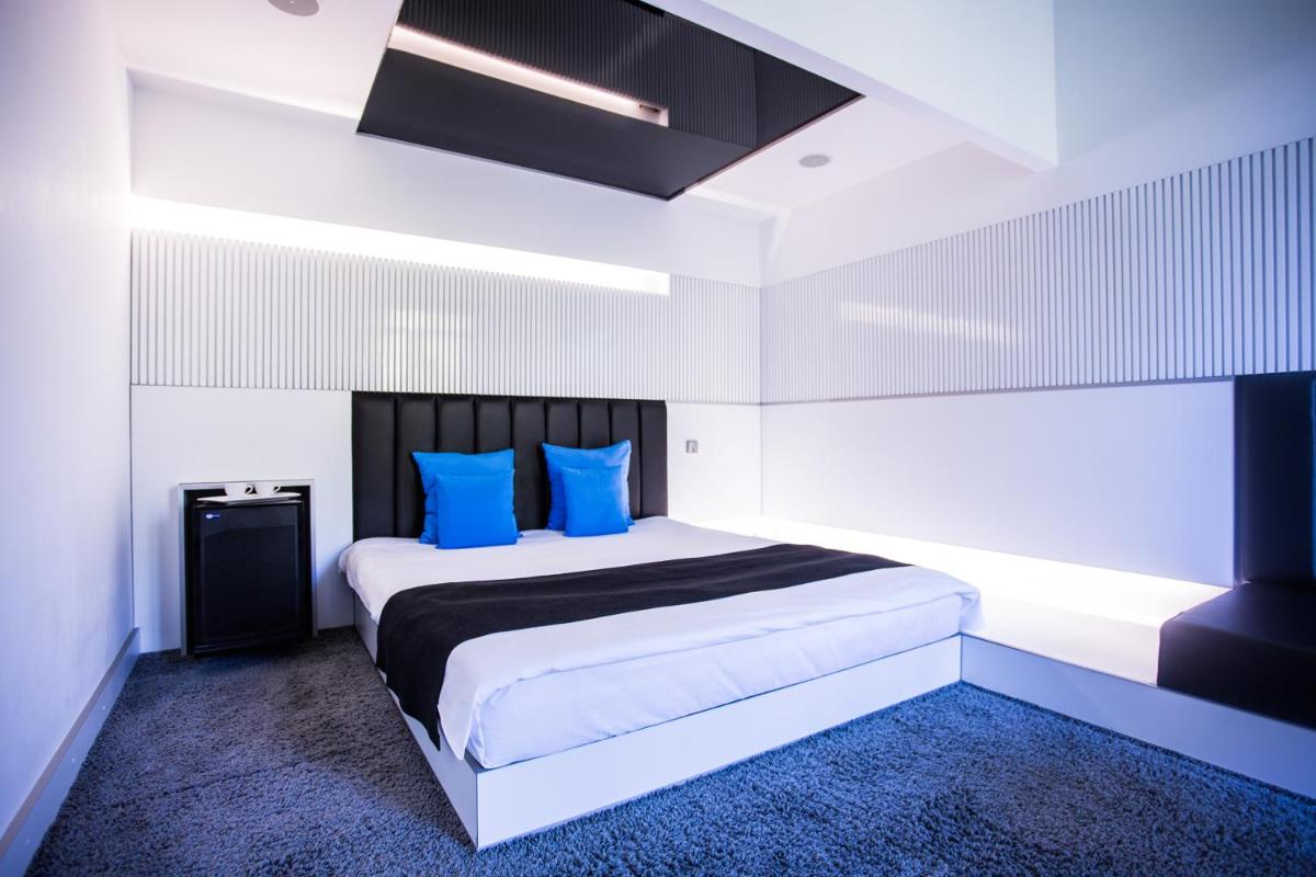 Voda Aquaclub & Hotel - Housity