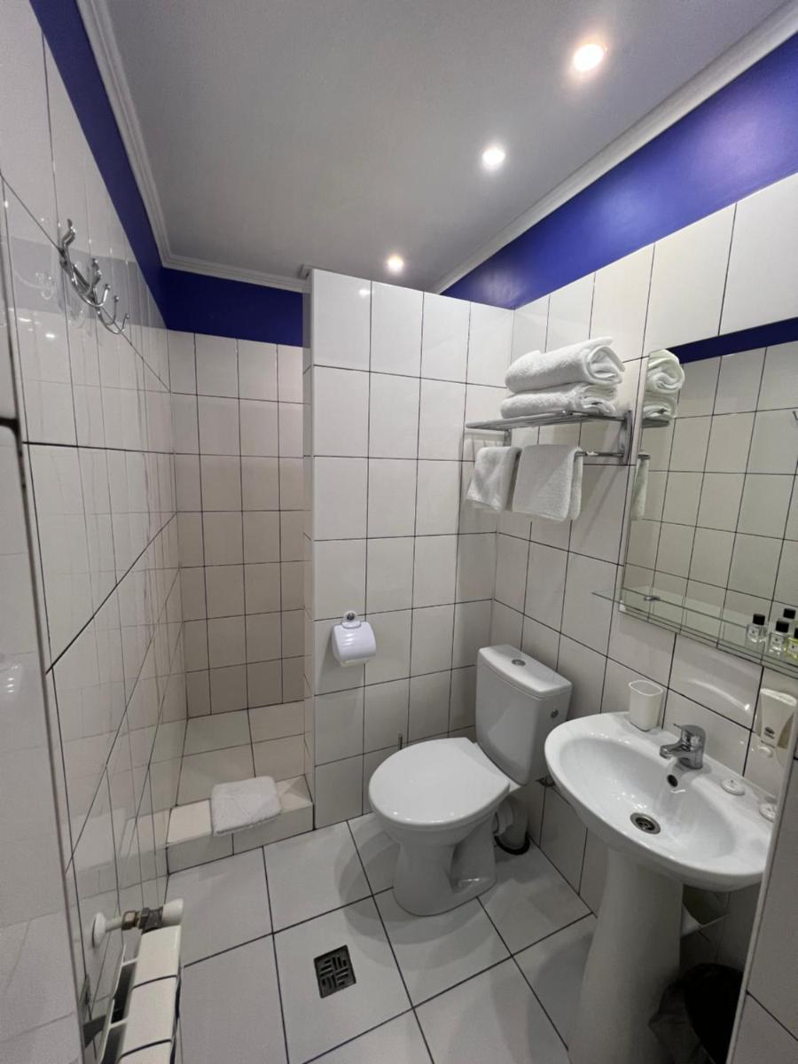 Kavaler inn hotel - Housity