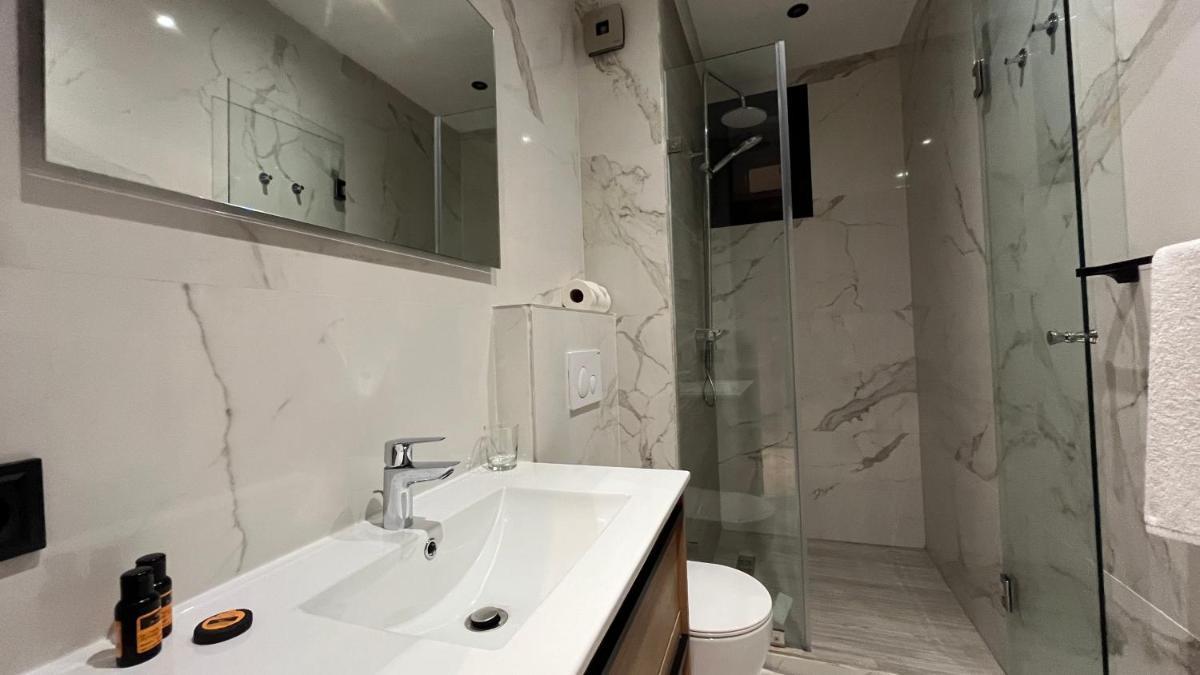 Suitetrails - Les Joyeux Luxury Suites & Appart
