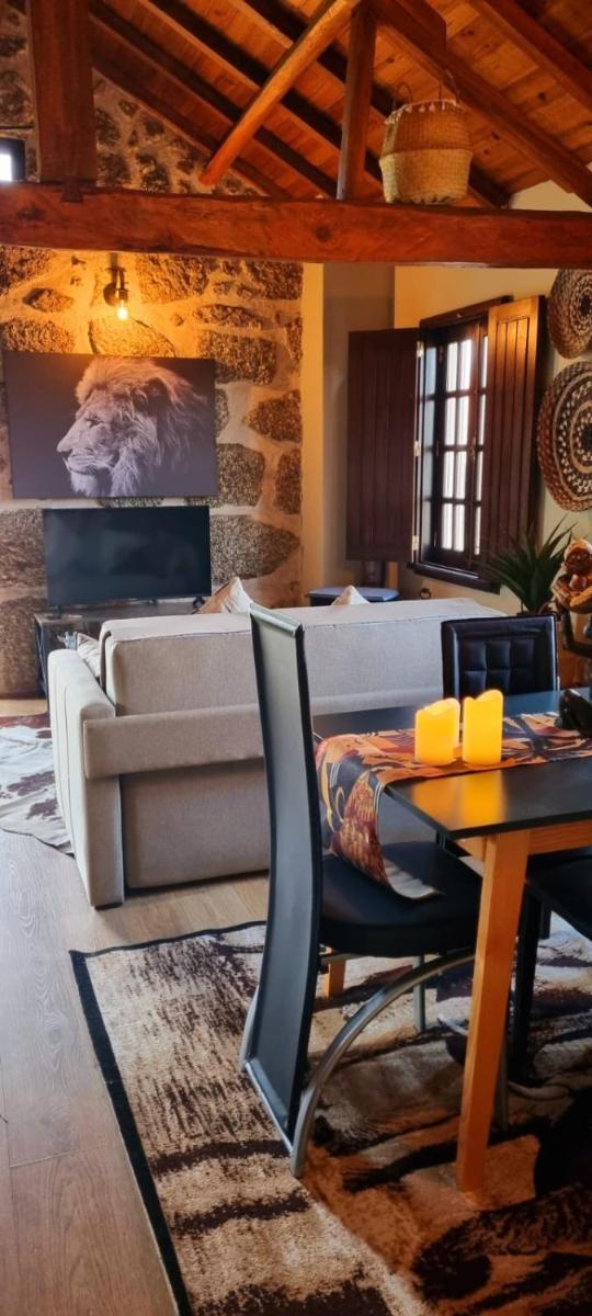 Rustic Retreat-Country House - Hizvo