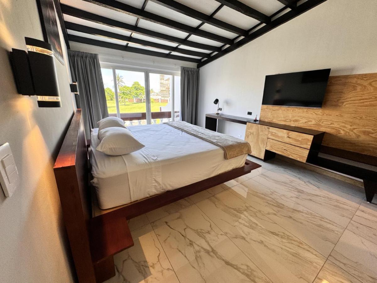 HOTEL TESORO BEACH - Housity