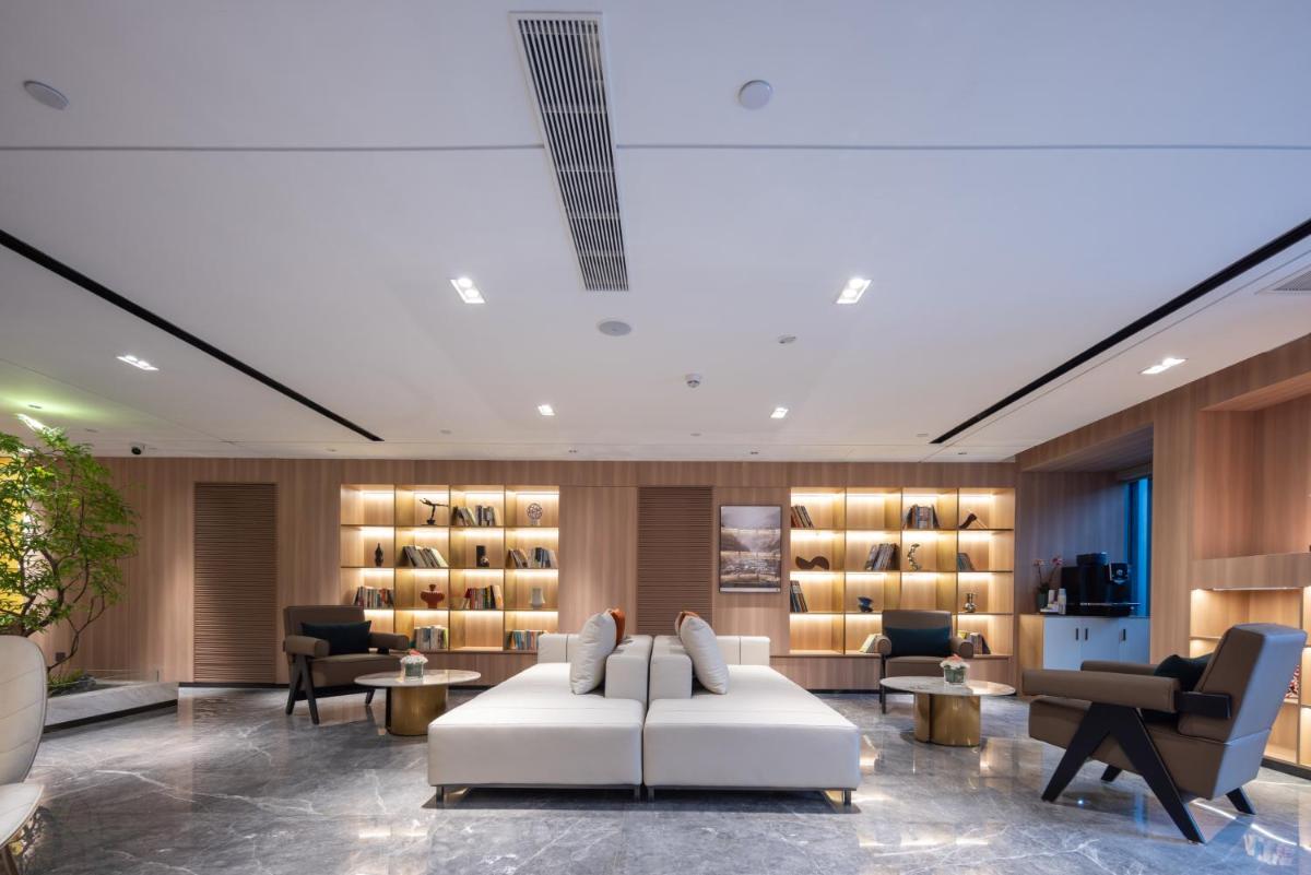 Atour Hotel Changsha Wanjiali Middle Road Gaoqiao North - Housity
